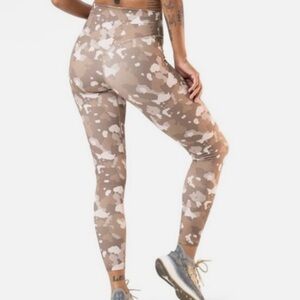 Balance Athletica Beige & White Camo High-Waist Leggings
